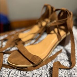 Etcetera Brown Heels Minimalist Design